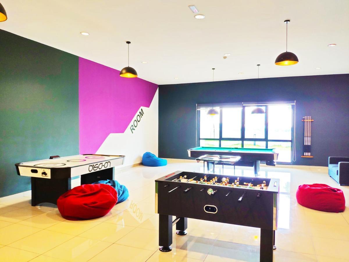 Netflix# Conezion Ioi Resort City By Salaam Suites Putrajaya Exteriör bild