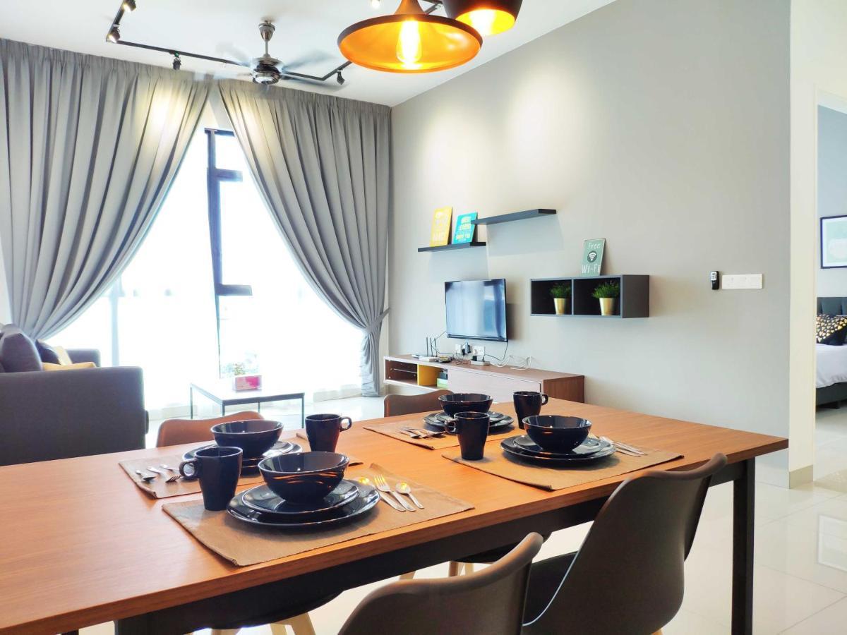 Netflix# Conezion Ioi Resort City By Salaam Suites Putrajaya Exteriör bild