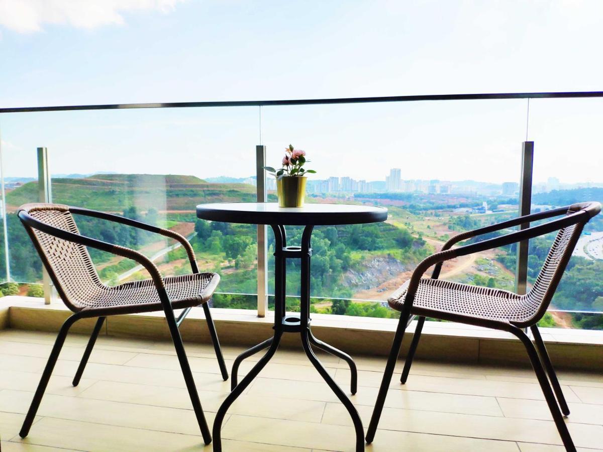 Netflix# Conezion Ioi Resort City By Salaam Suites Putrajaya Exteriör bild