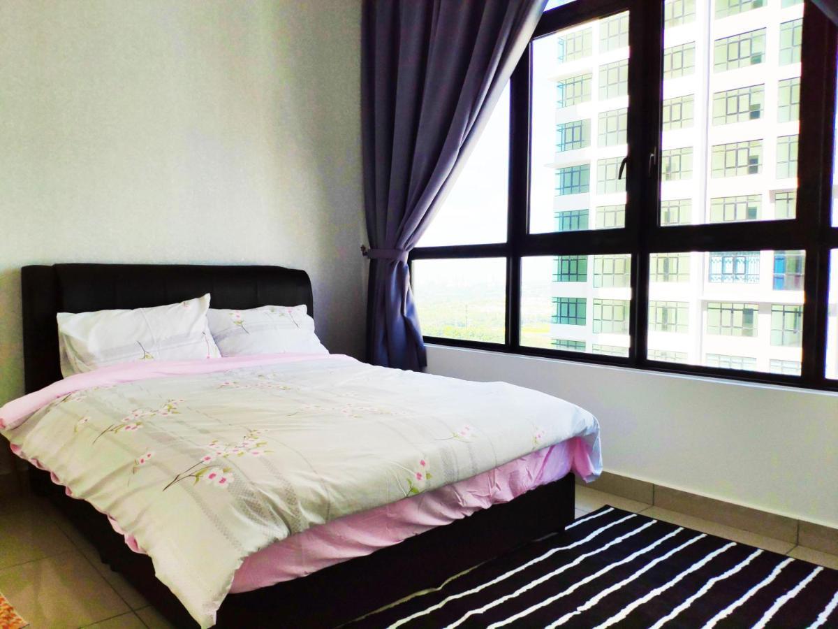 Netflix# Conezion Ioi Resort City By Salaam Suites Putrajaya Exteriör bild