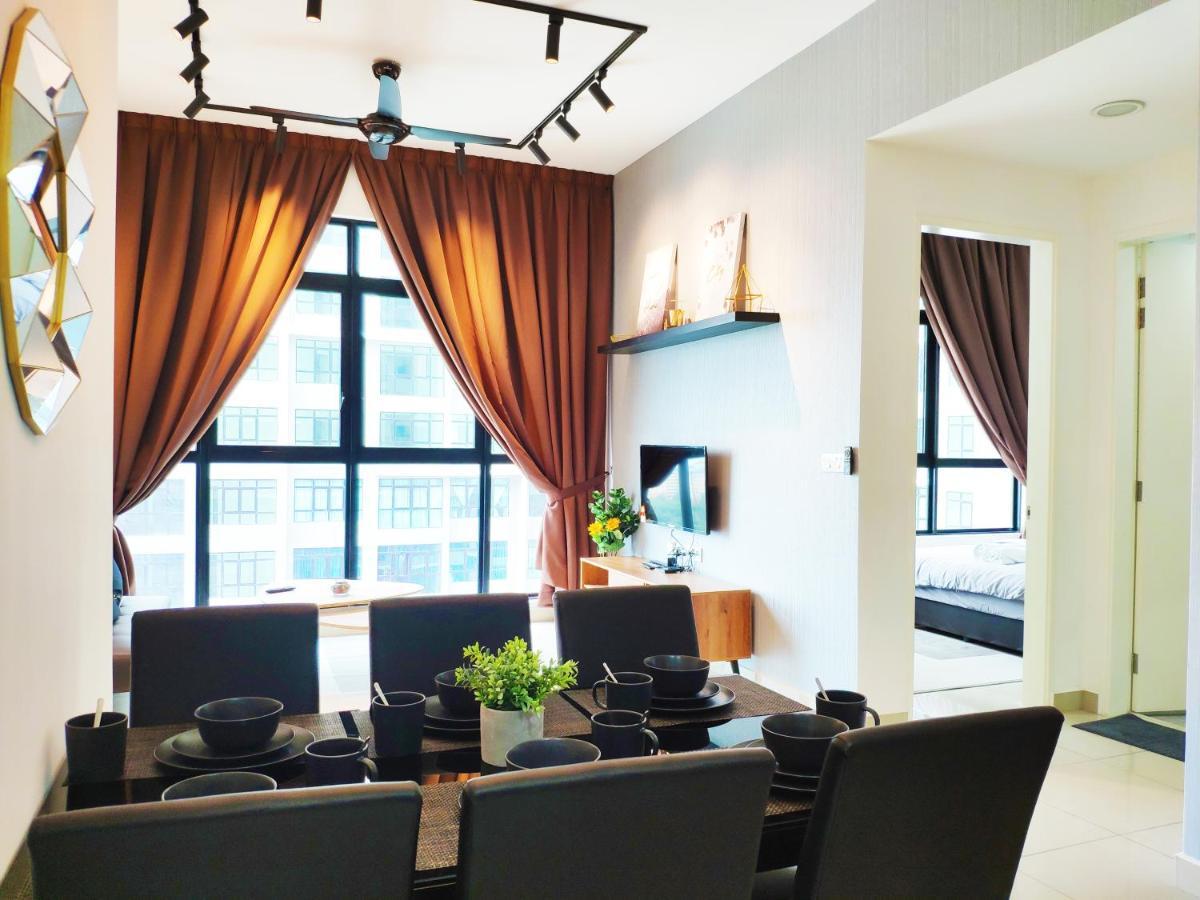 Netflix# Conezion Ioi Resort City By Salaam Suites Putrajaya Exteriör bild